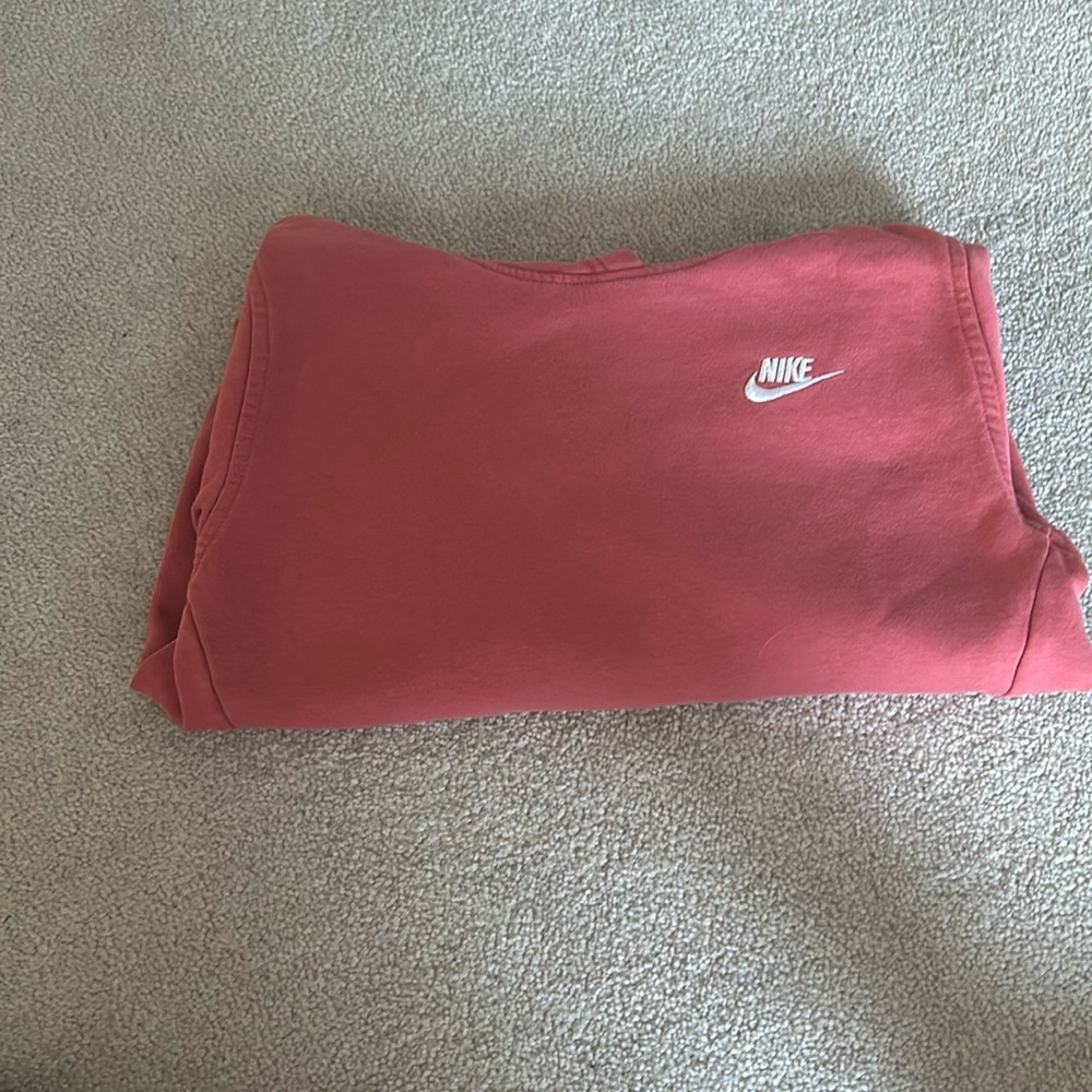 boys red nike hoodie